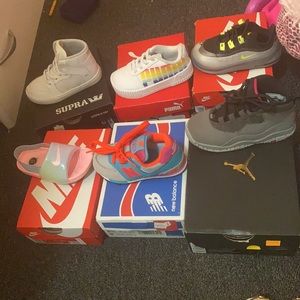 Lots of  girl shoes; all kinds of diff brands ❤️